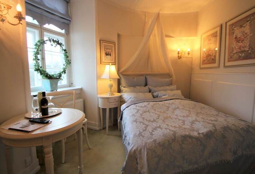 בית מלון כפרי Hvedholm Slots