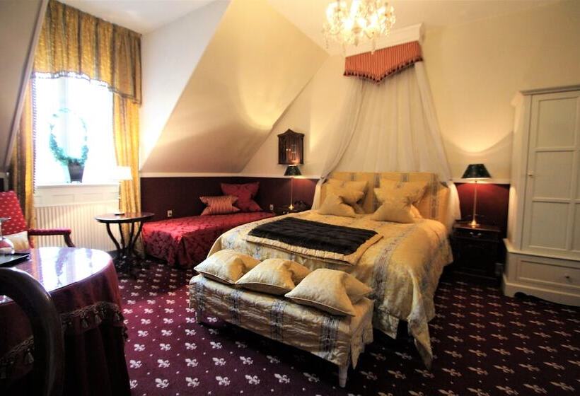 בית מלון כפרי Hvedholm Slots