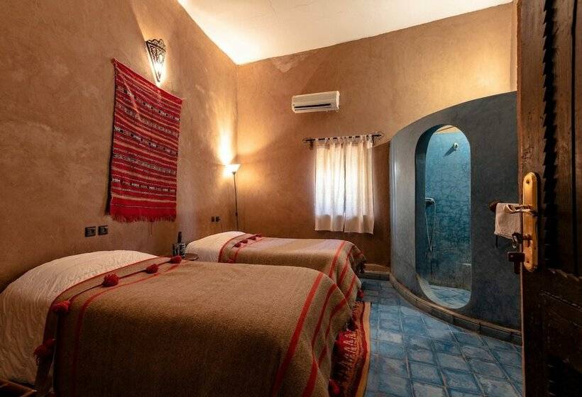 هتل Kasbah Sahara Services