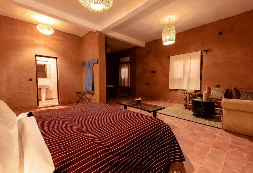 هتل Kasbah Sahara Services