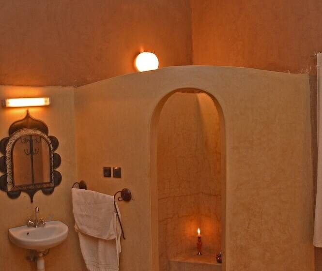 هتل Kasbah Sahara Services