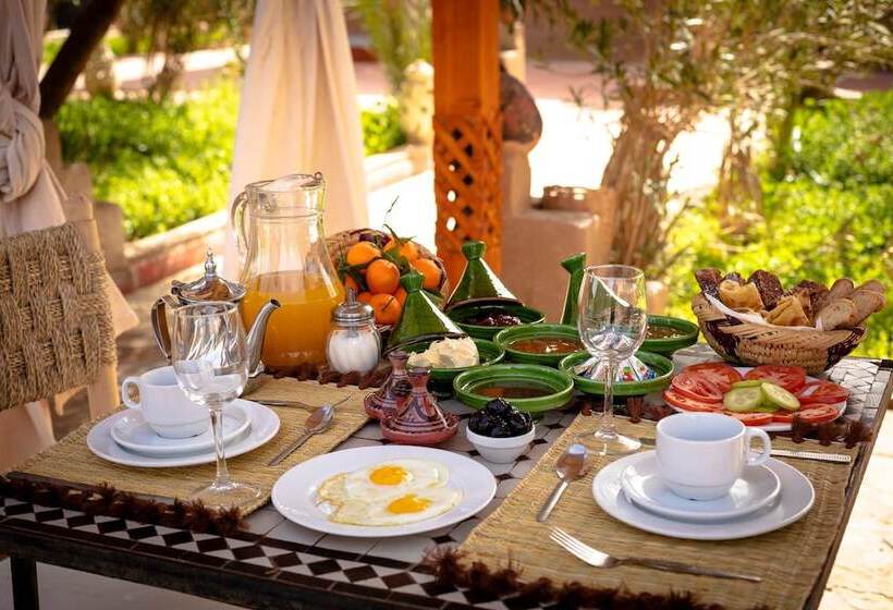 هتل Kasbah Sahara Services