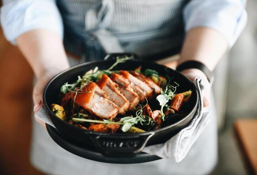 هتل Loews Kansas City