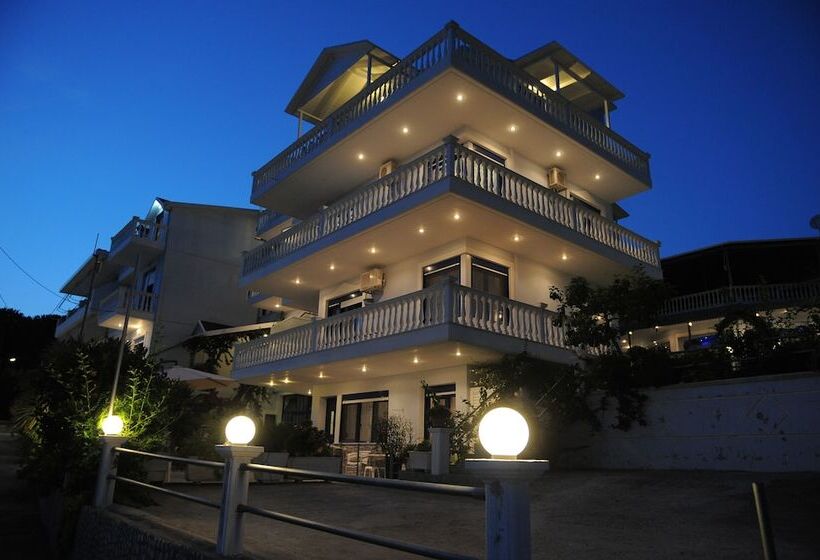 فندق Mesogeios 2000