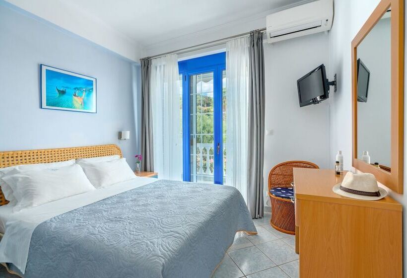 فندق Mesogeios 2000