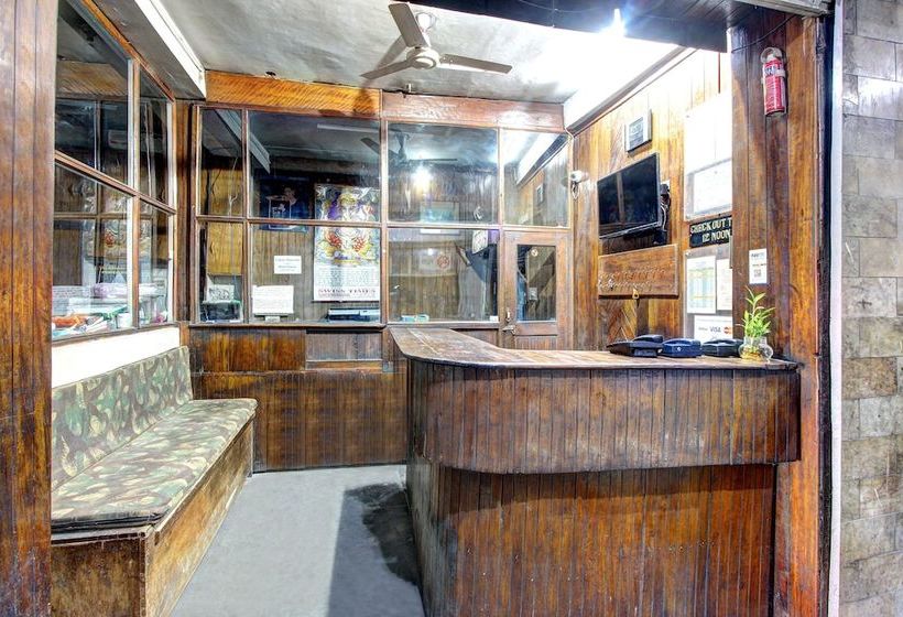 酒店 Naman By Oyo Rooms