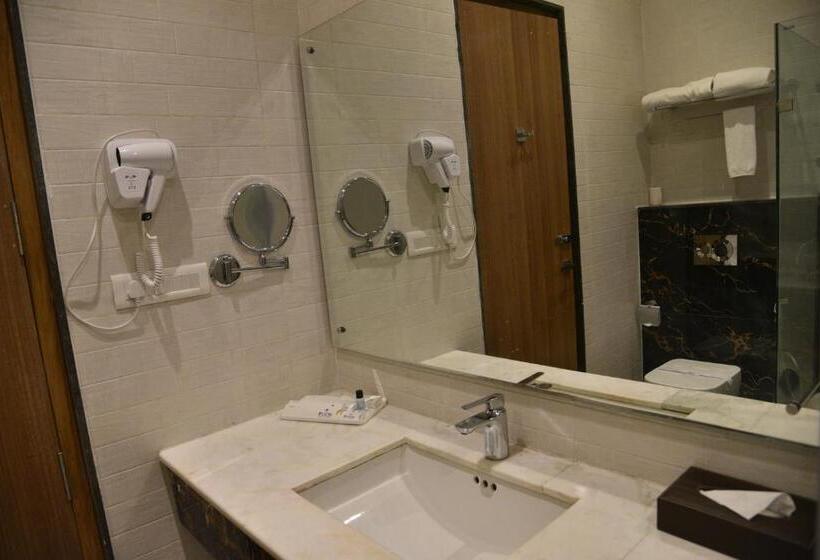 Hotel Vlm Grand Placid