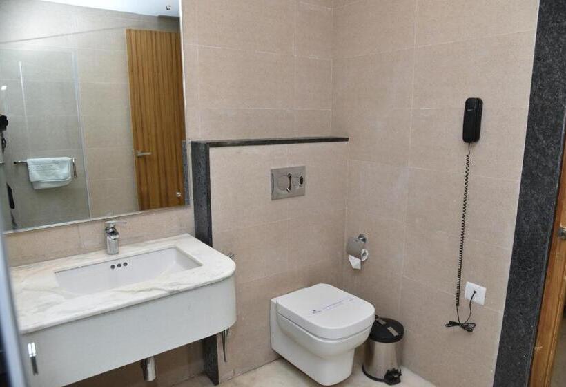 Hotel Vlm Grand Placid