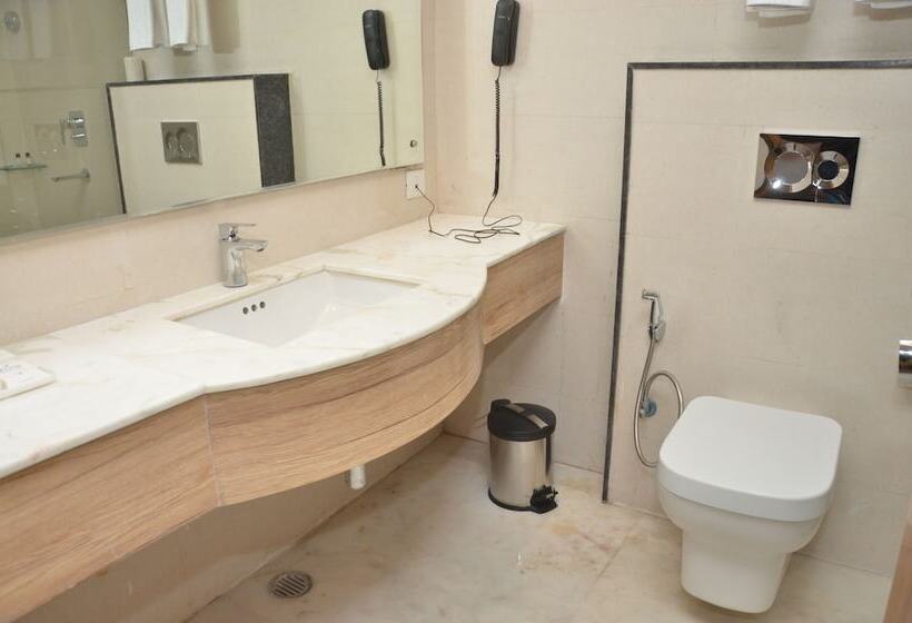 Hotel Vlm Grand Placid