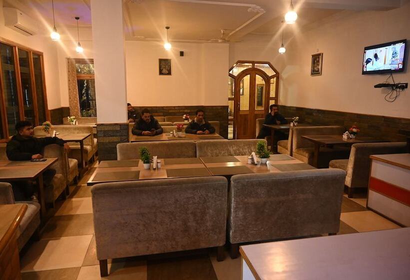 فندق Royal Palace