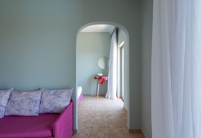 Отель Serenity Hideaway