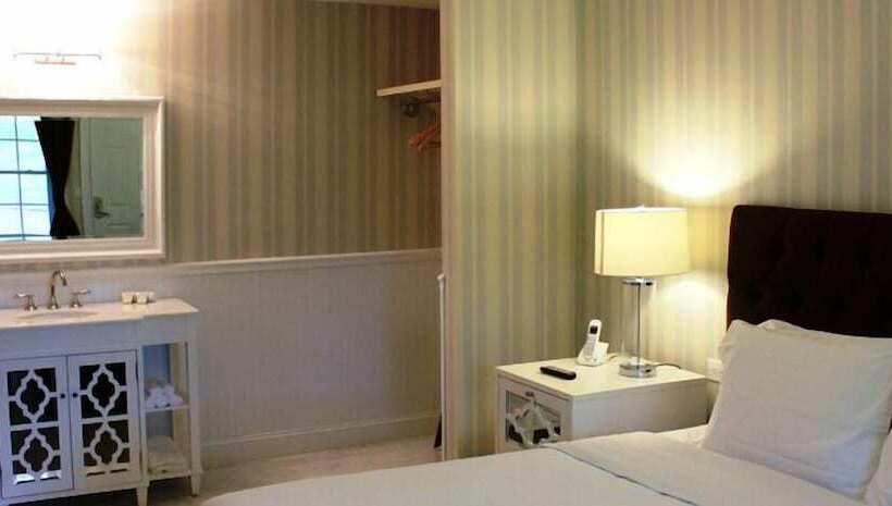 ホテル The Milestone Inn