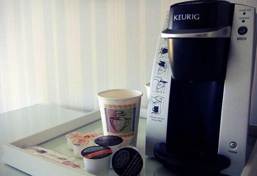 ホテル The Milestone Inn