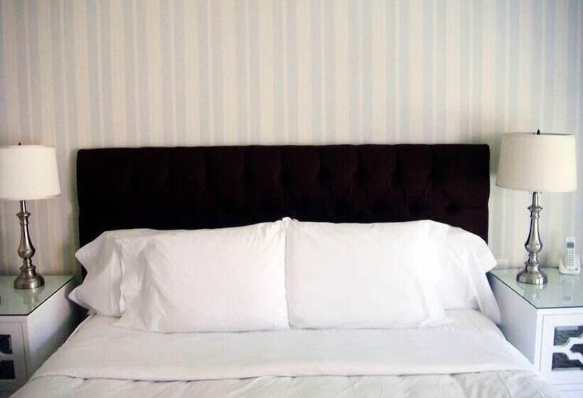 ホテル The Milestone Inn