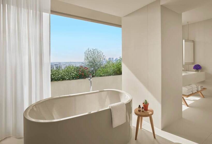 هتل The West Hollywood Edition