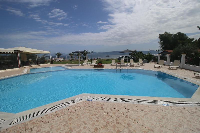 هتل Utopia Kavos
