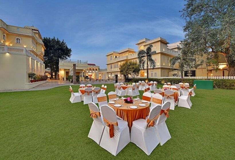 בית מלון כפרי Welcomheritage Ramgarh