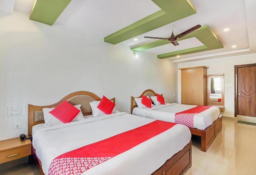 هتل Yesh Comforts By Oyo Rooms