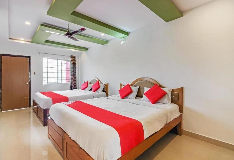 هتل Yesh Comforts By Oyo Rooms