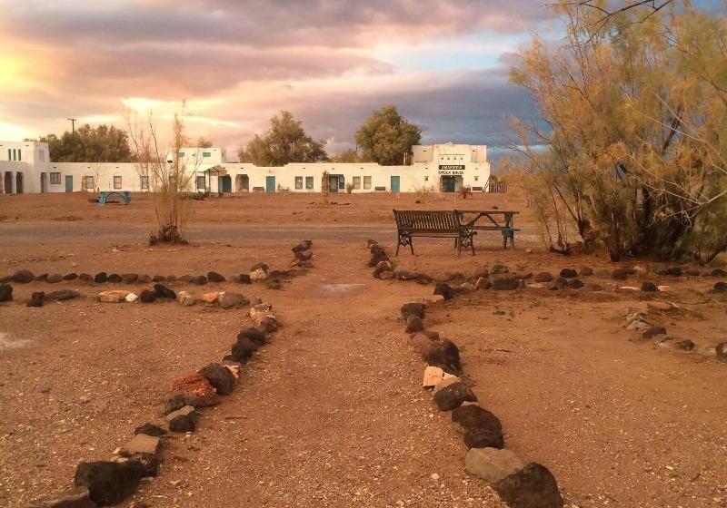 מוטל Amargosa Opera House &