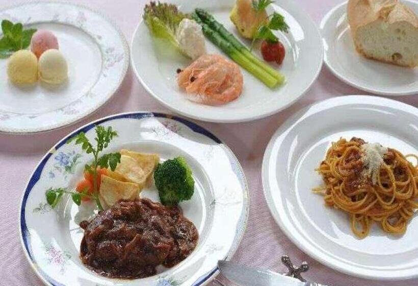 ペンション Country Inn The White Marine