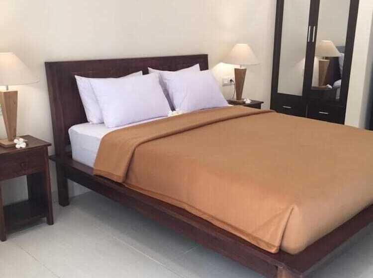 פנסיון Eddys Cottages & Villa