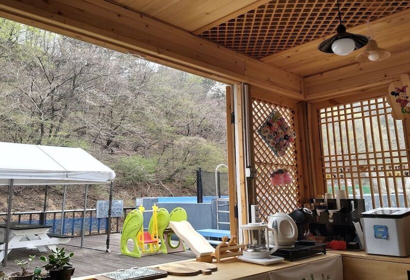 Gyeongju Green Valley Spa Pension