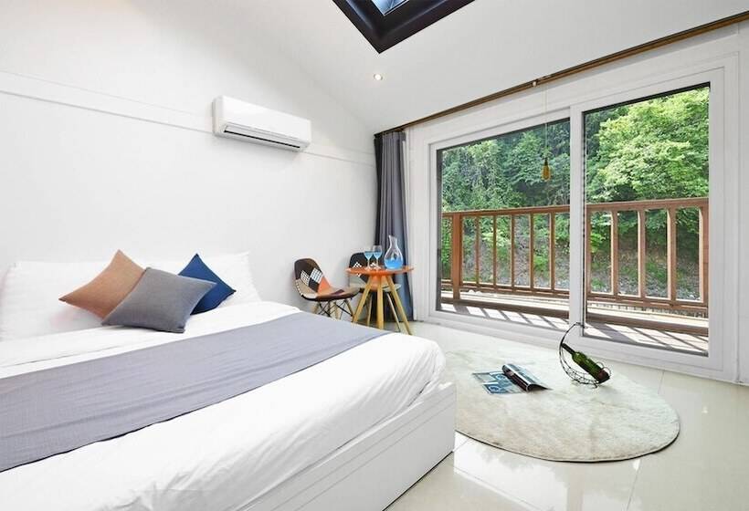 Gyeongju Green Valley Spa Pension
