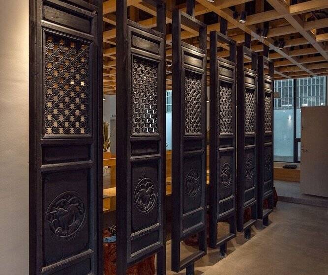 Xiang Yin Liu Su Inn