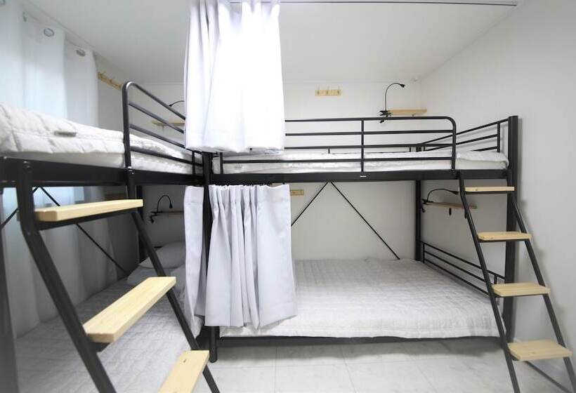 Zibro H Guesthouse Hostel