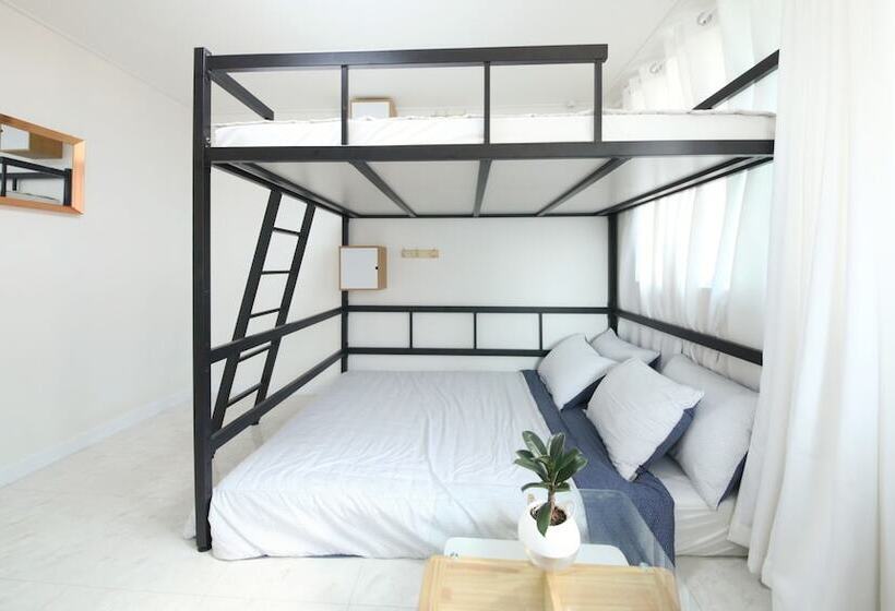 Zibro H Guesthouse Hostel