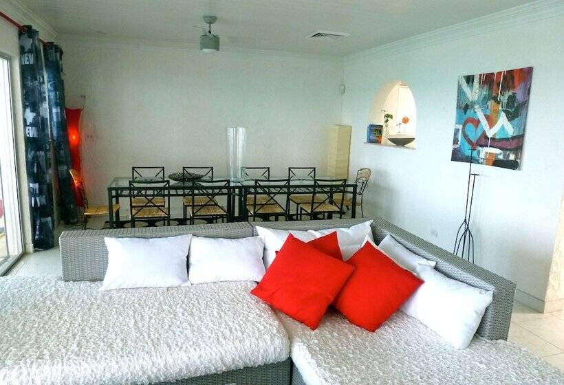 旅馆 Bahasea Backpackers