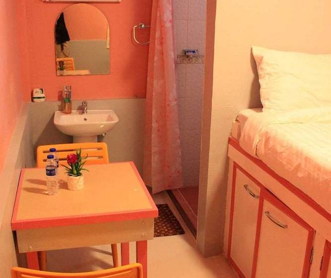 הוסטל Double J Hotel And Restaurant