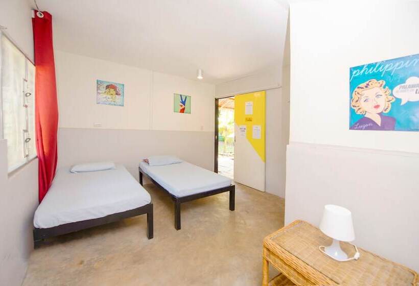 Bamboo Hostel Palawan
