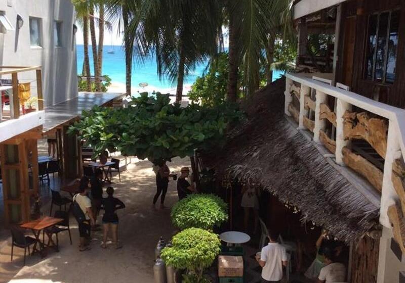 تختخواب و صبحانه Blue Coral Resort Boracay