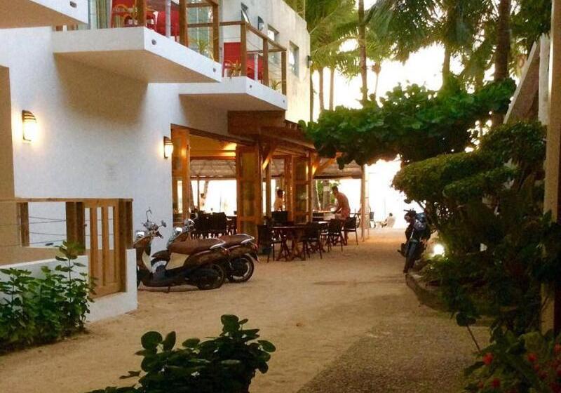 تختخواب و صبحانه Blue Coral Resort Boracay