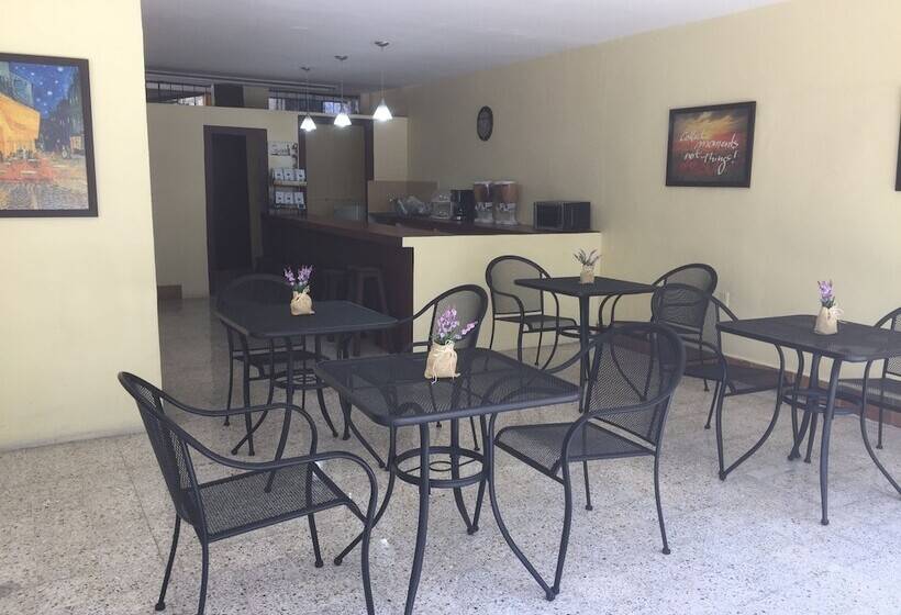 مبيت وإفطار Del Centro