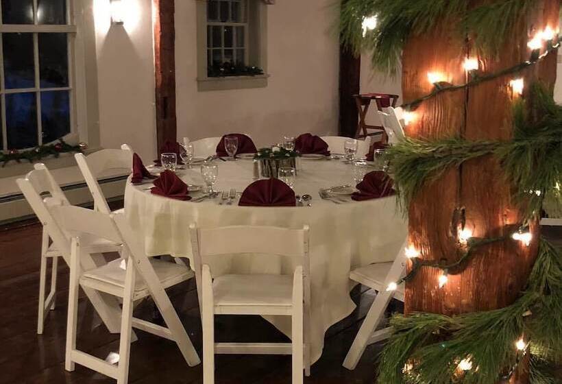 مبيت وإفطار Dowds Country Inn