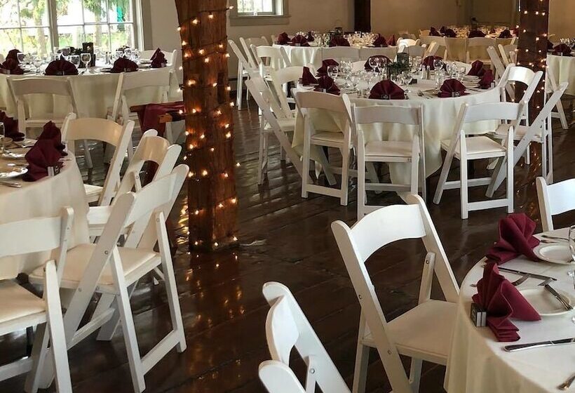 مبيت وإفطار Dowds Country Inn