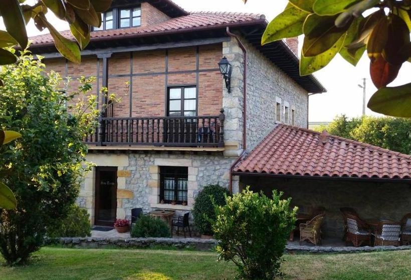 ベッドアンドブレックファースト Posada San Tirso