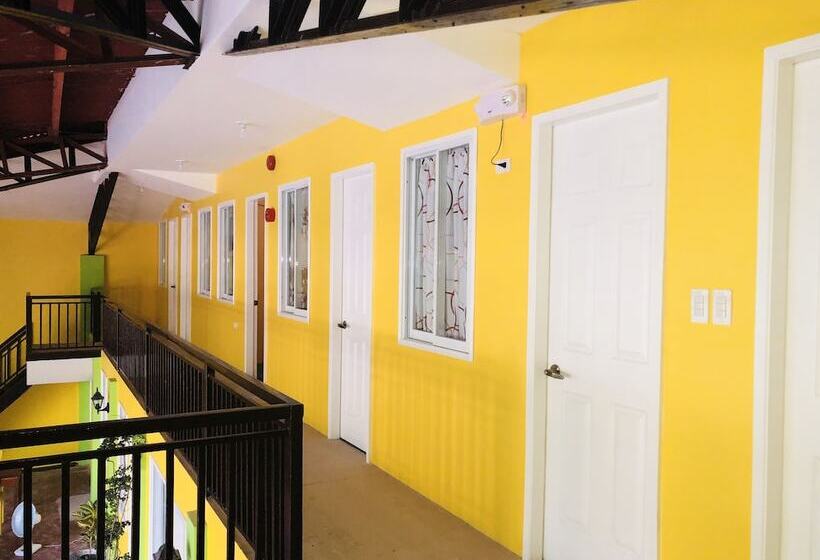 Colors Boutique Hostel