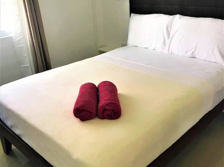Heartland Hotel Serviced Rooms & Apartments