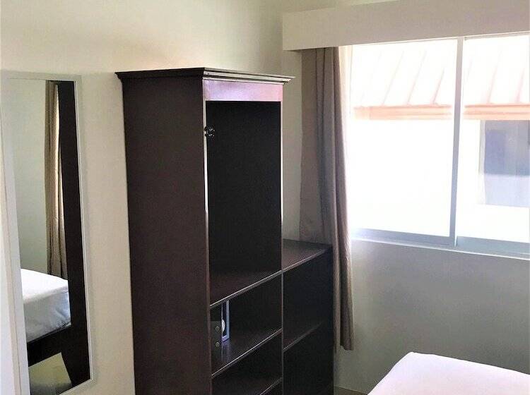 Heartland Hotel Serviced Rooms & Apartments