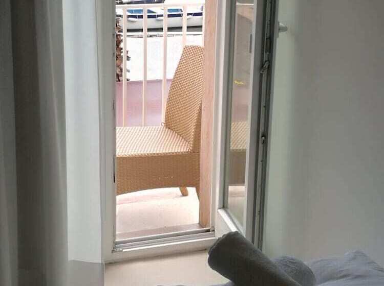 فندق فئة نجمة واحدة Club Da Baia