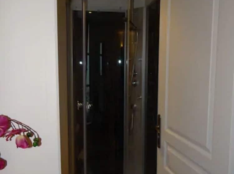 호텔 A La Belle Dame