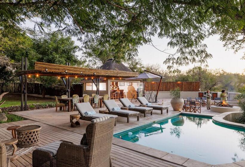 ホテル Amani Safari Camp