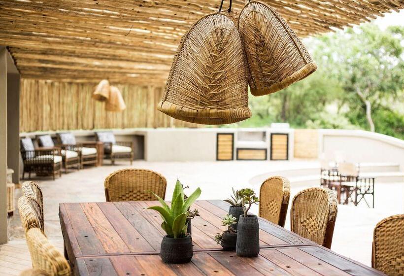 ホテル Amani Safari Camp