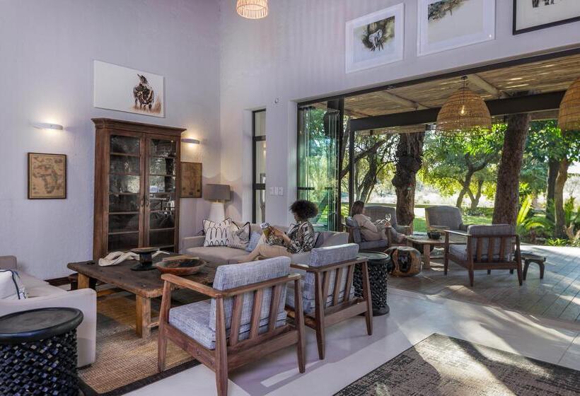 ホテル Amani Safari Camp