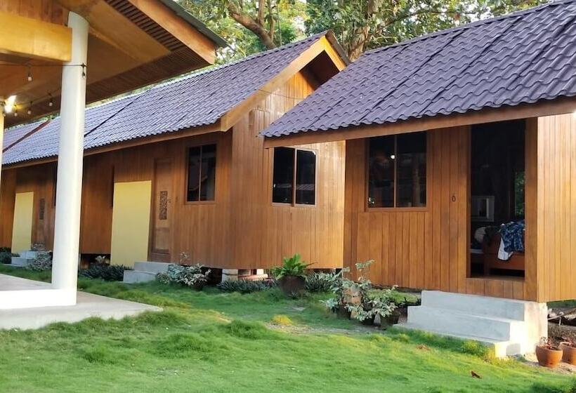 هتل Aundanao Oasis Beach