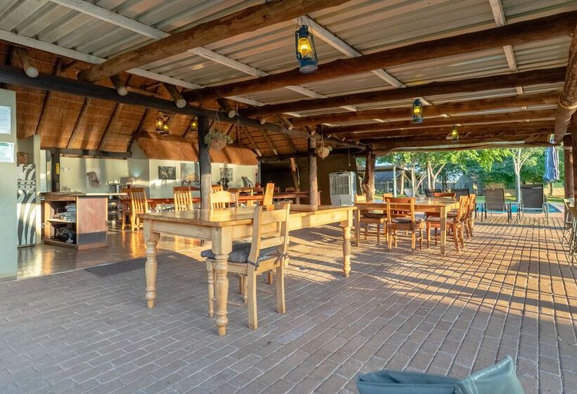 ホテル Crocodile Bridge Safari Lodge